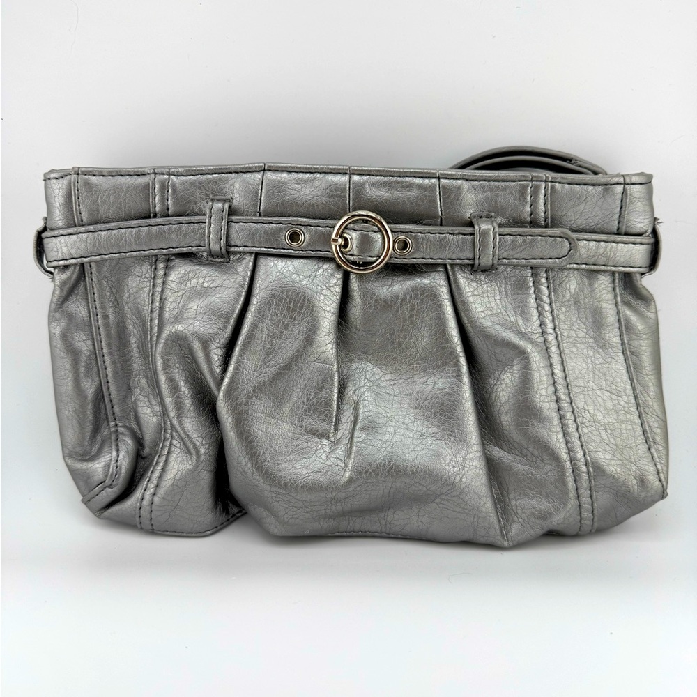 Neiman Marcus Silver Clutch. Zipper Closure. Excellent Condition